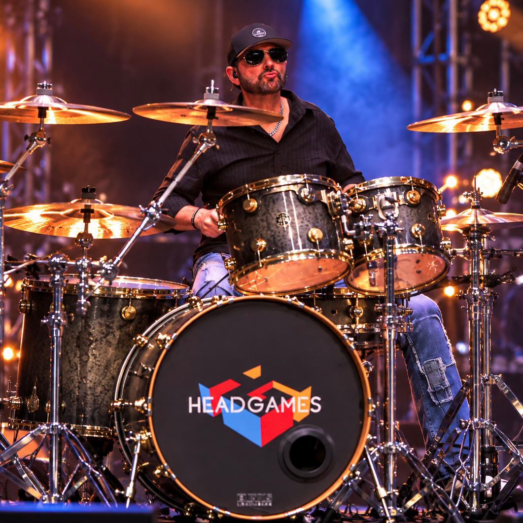 Steve Smith – Drums